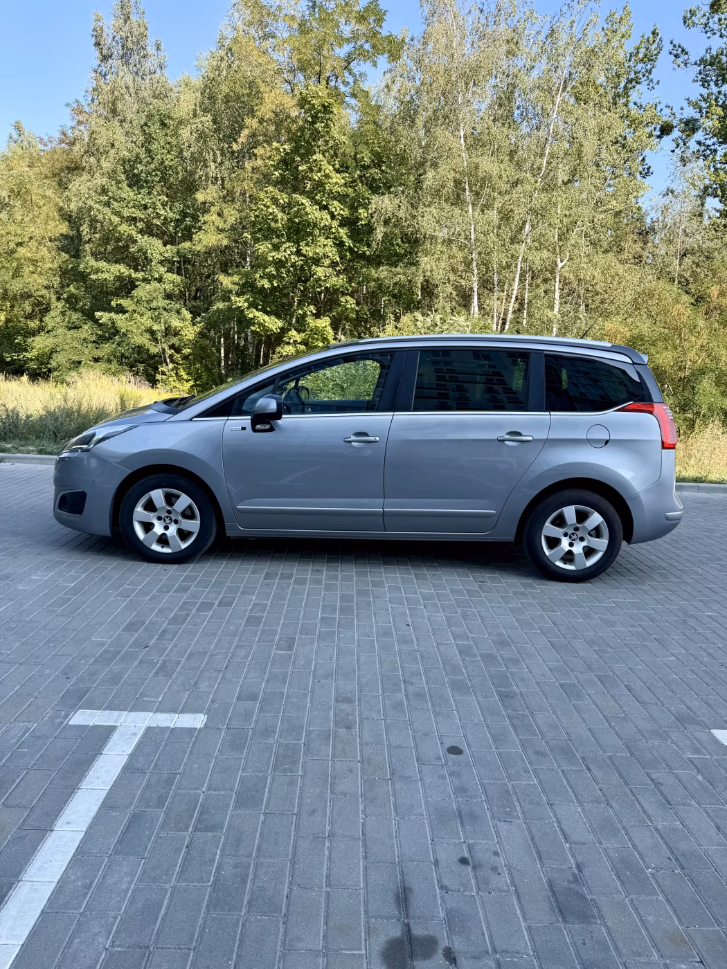 Peugeot 5008 фото 2