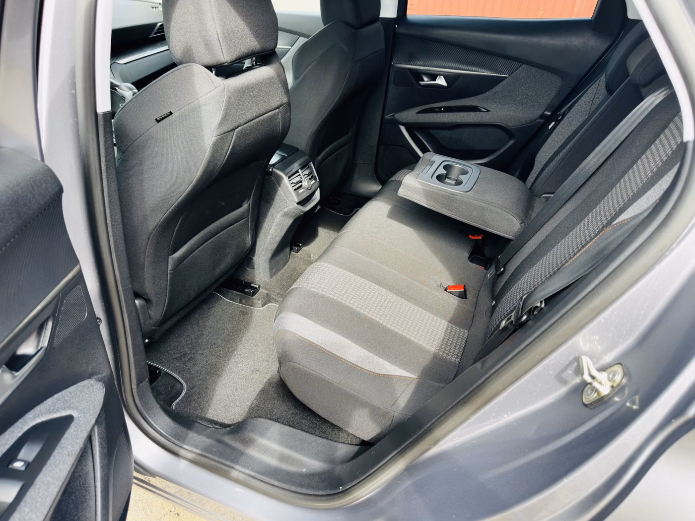 Peugeot 3008 фото 13