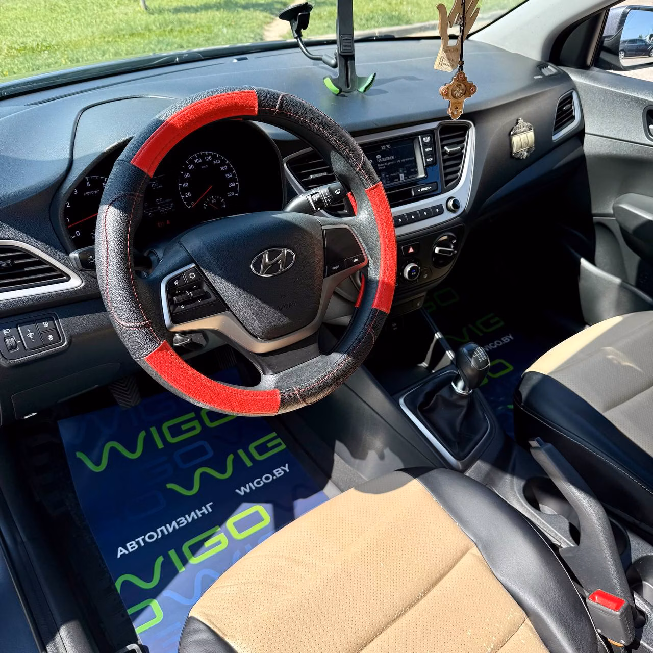 Hyundai Accent фото 7