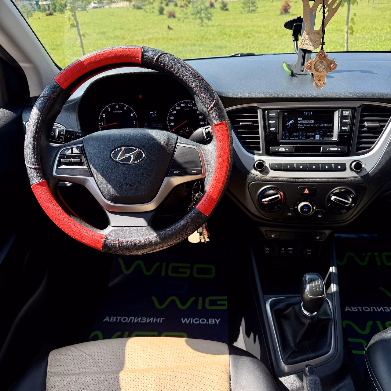 Hyundai Accent фото 12