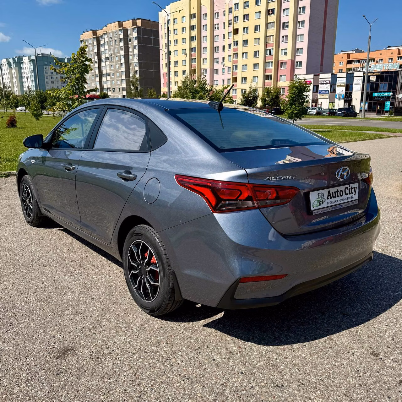 Hyundai Accent фото 6