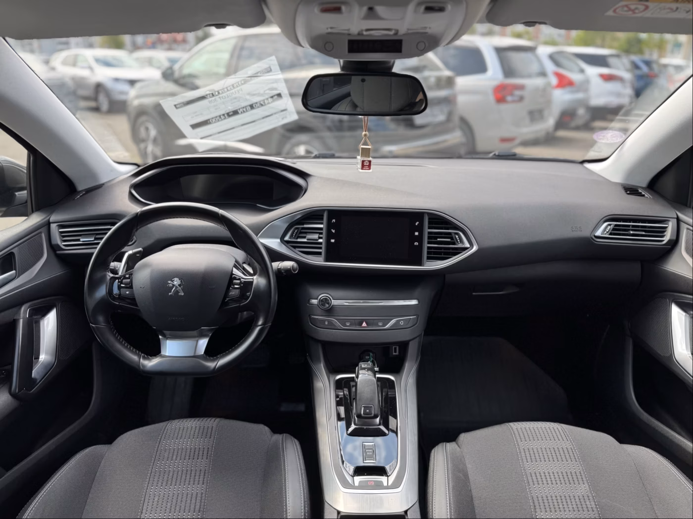 Peugeot 308 фото 23