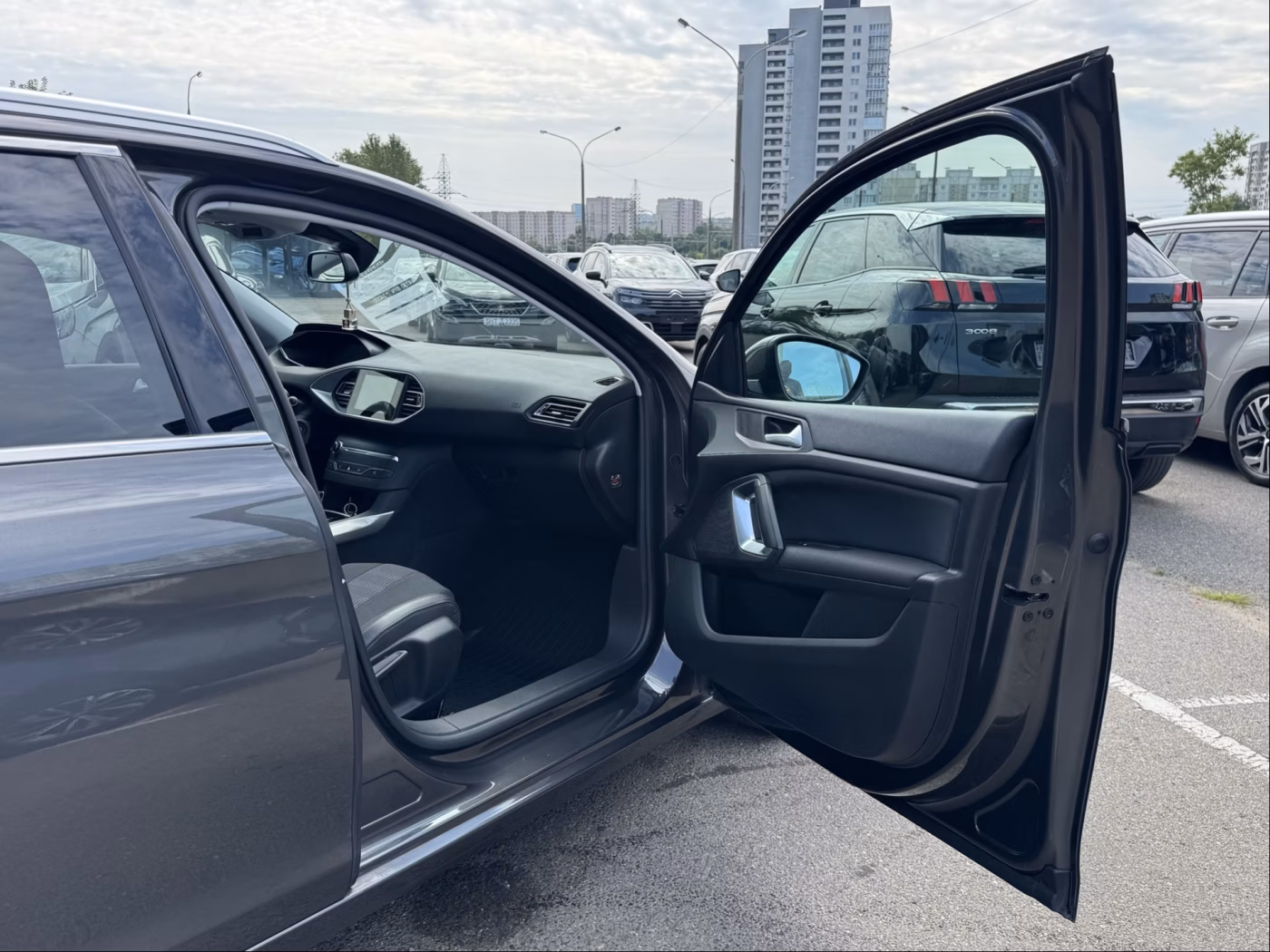Peugeot 308 фото 17