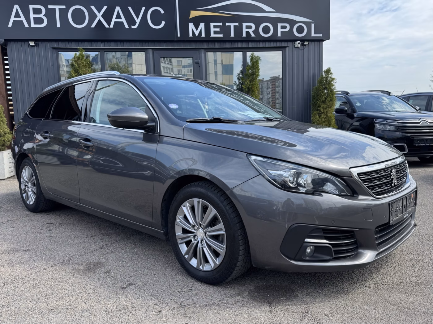 Peugeot 308 фото 2