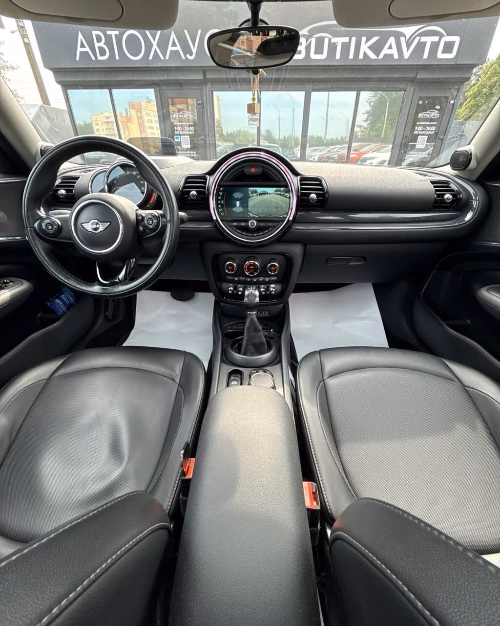 MINI Clubman фото 8