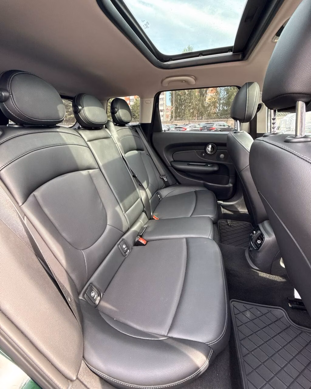 MINI Clubman фото 12