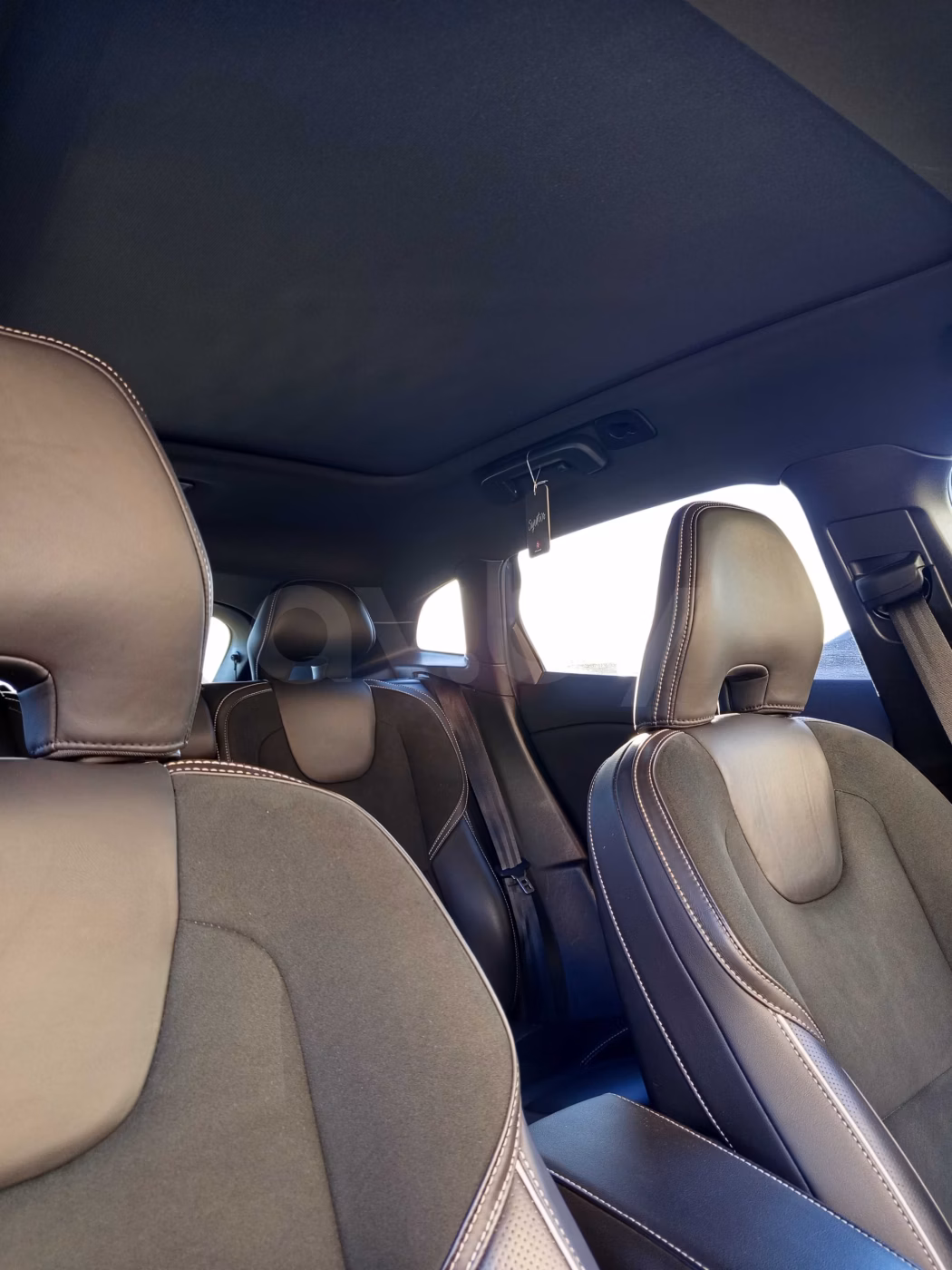 Volvo V40 фото 11