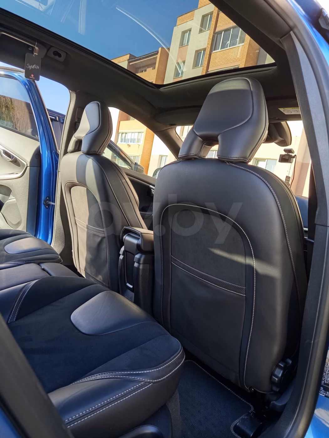 Volvo V40 фото 13