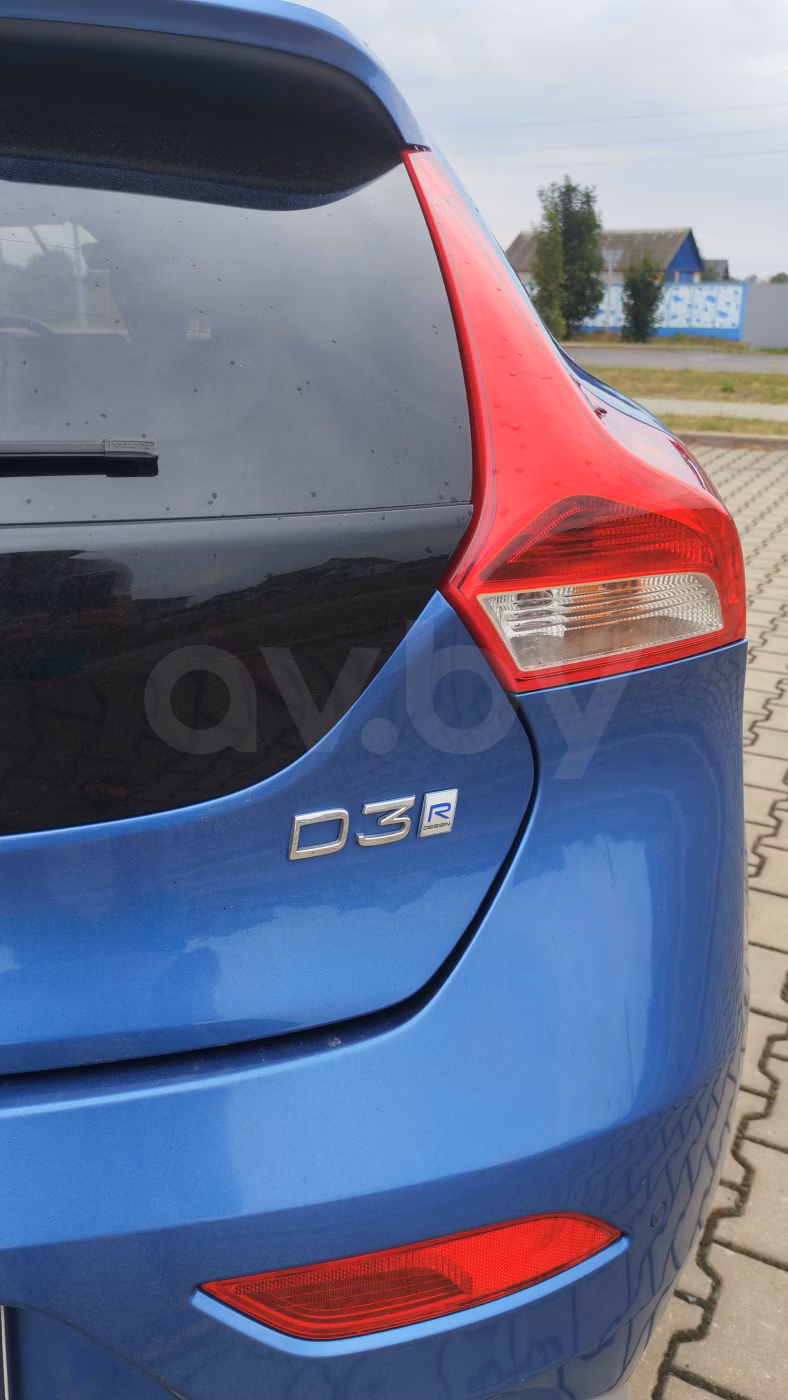 Volvo V40 фото 6