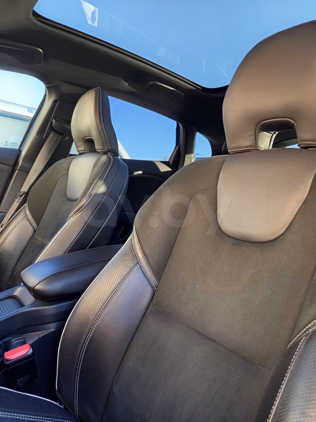 Volvo V40 фото 24