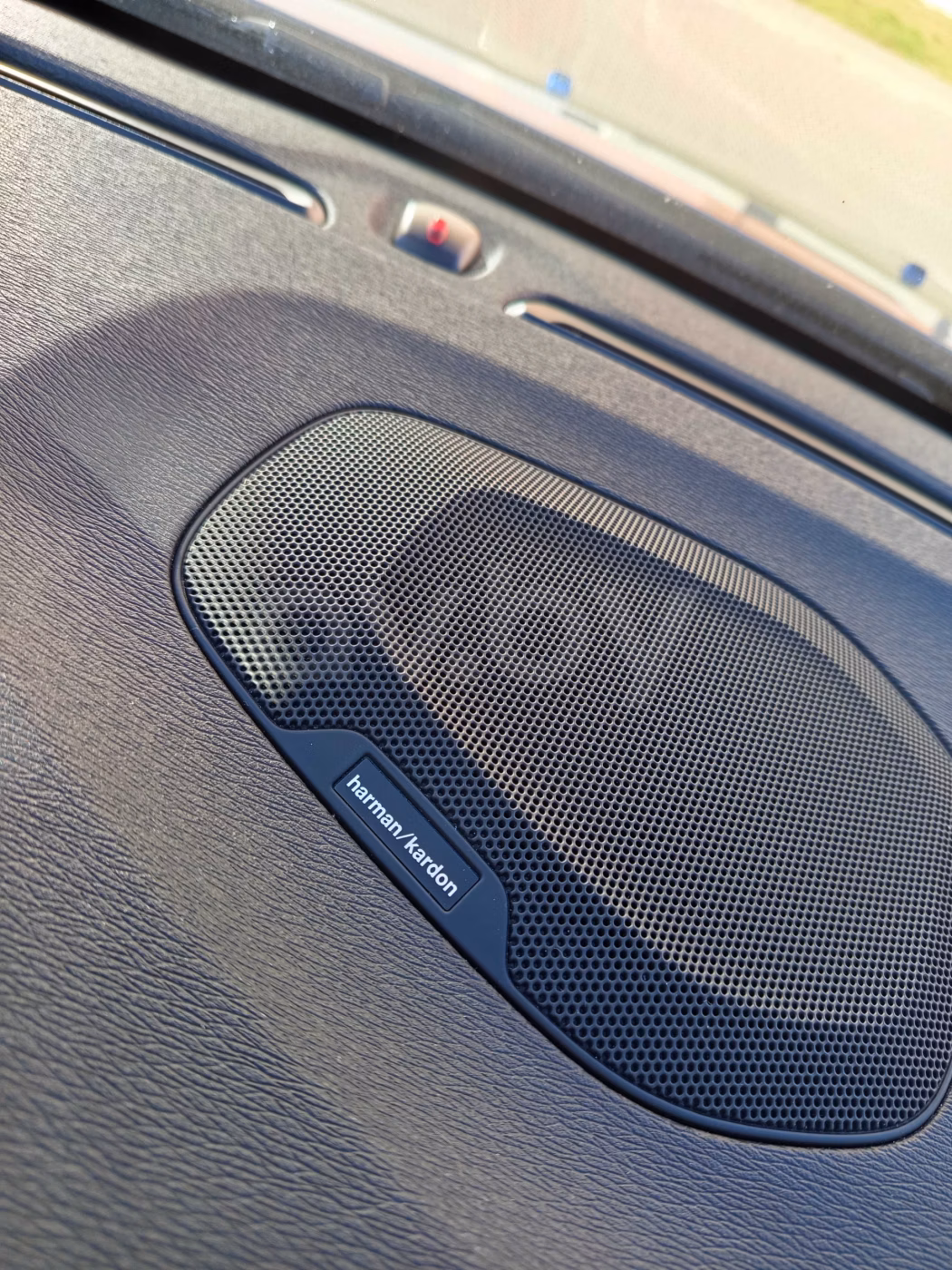 Volvo V40 фото 23