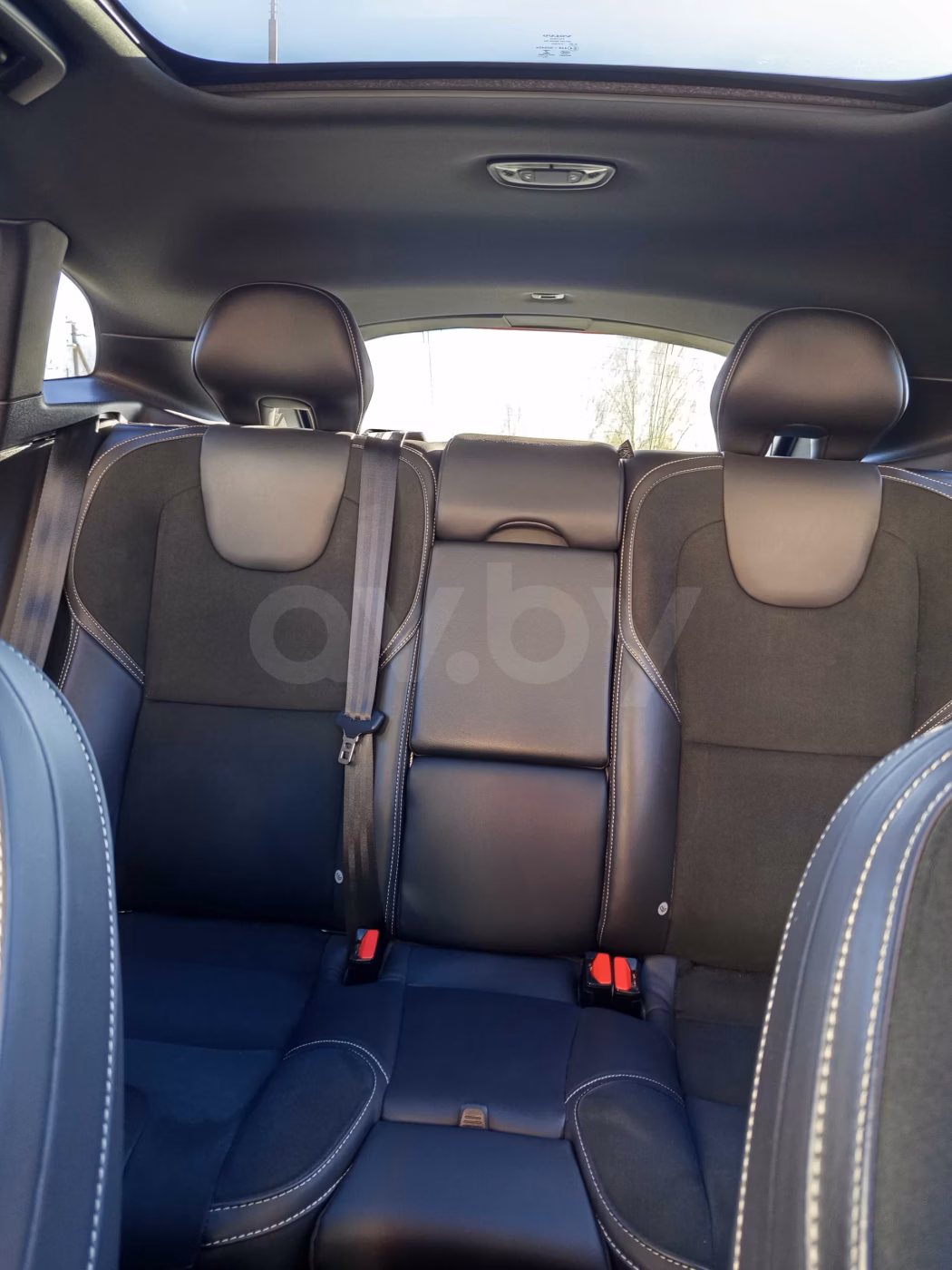 Volvo V40 фото 17