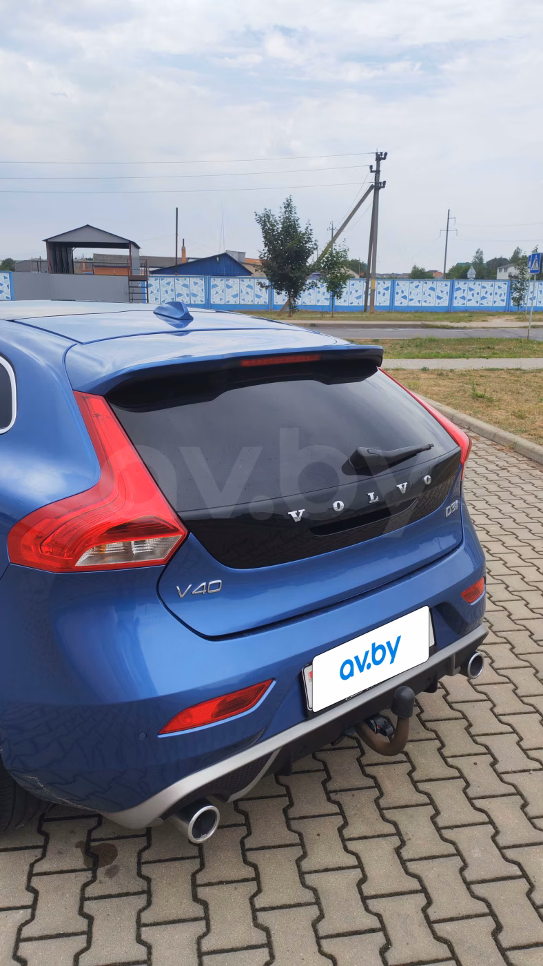 Volvo V40 фото 7