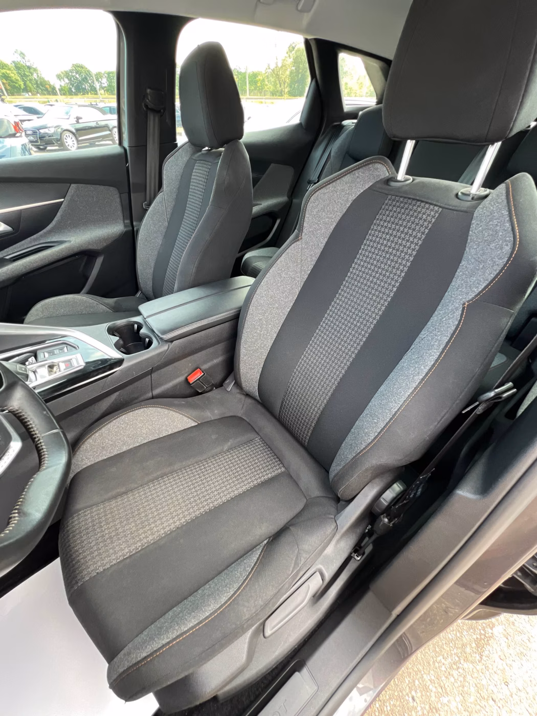 Peugeot 3008 фото 15