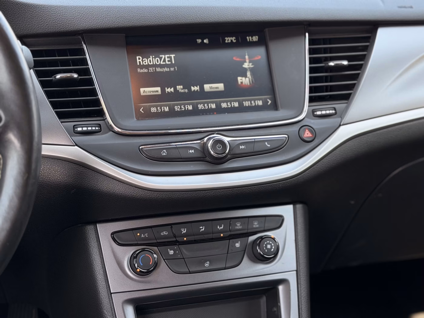 Opel Astra фото 19