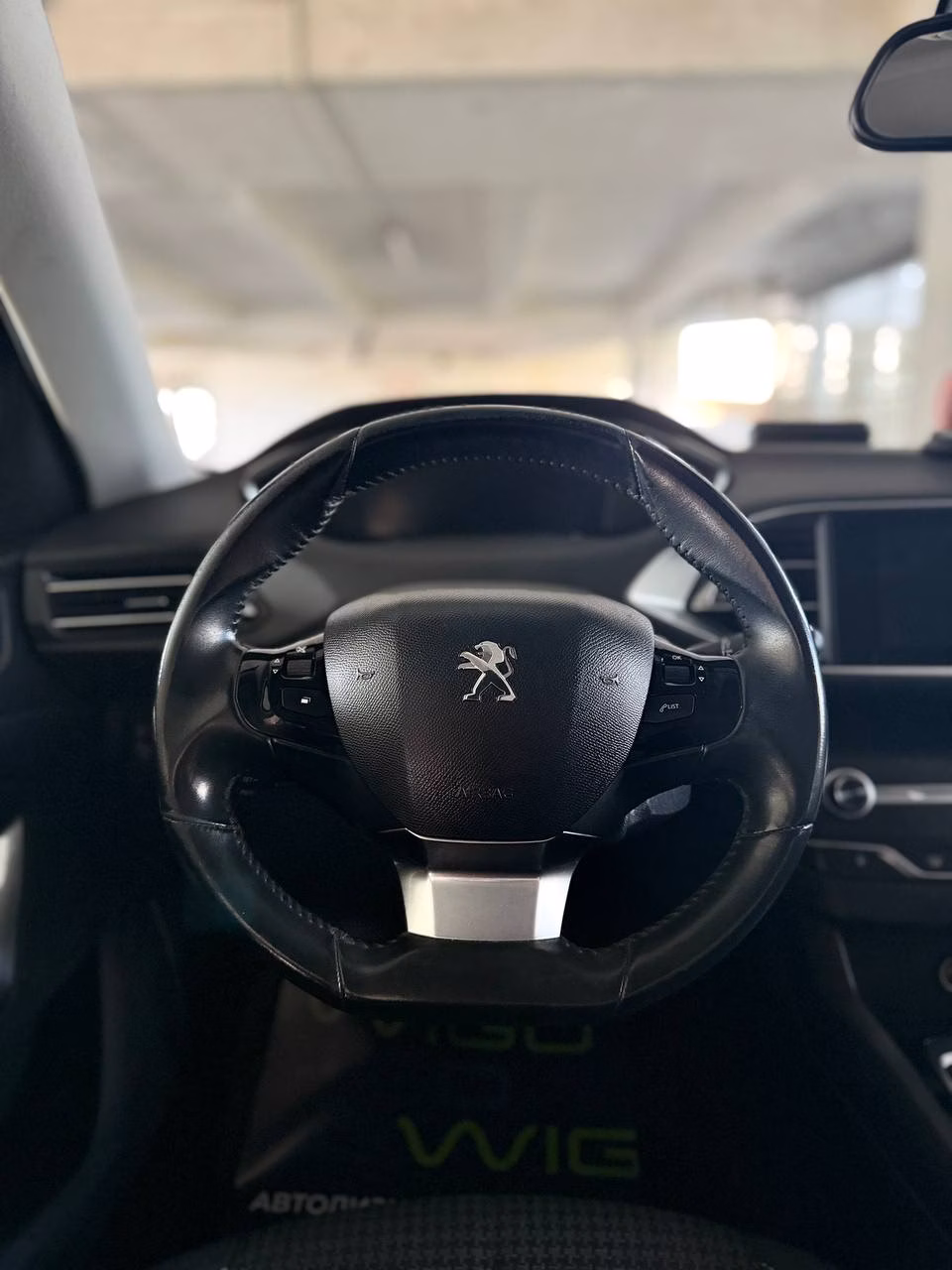 Peugeot 308 фото 14