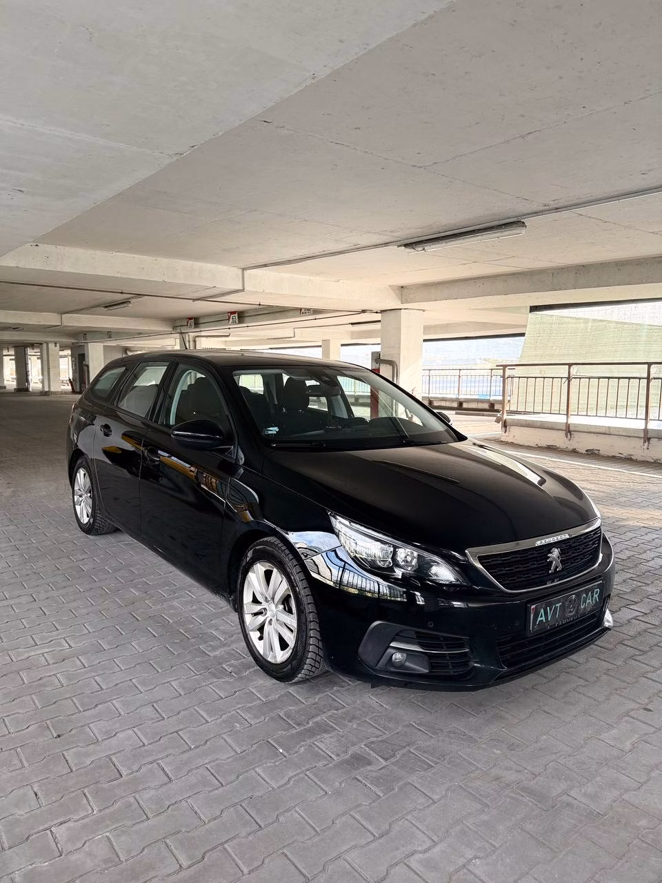 Peugeot 308 фото 10