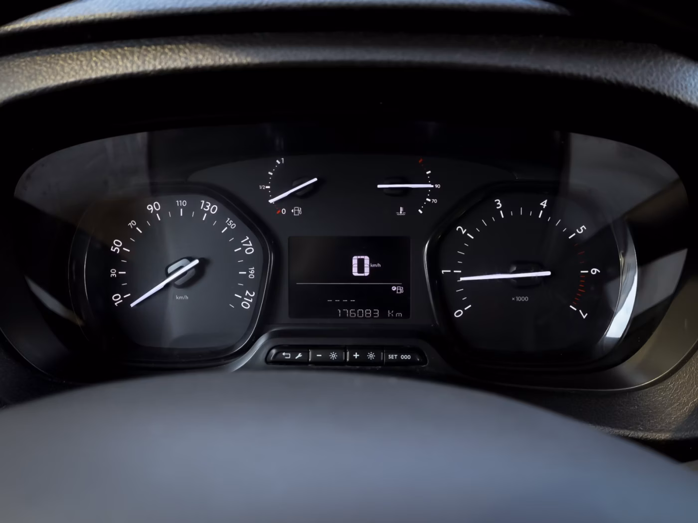 Peugeot Expert фото 10