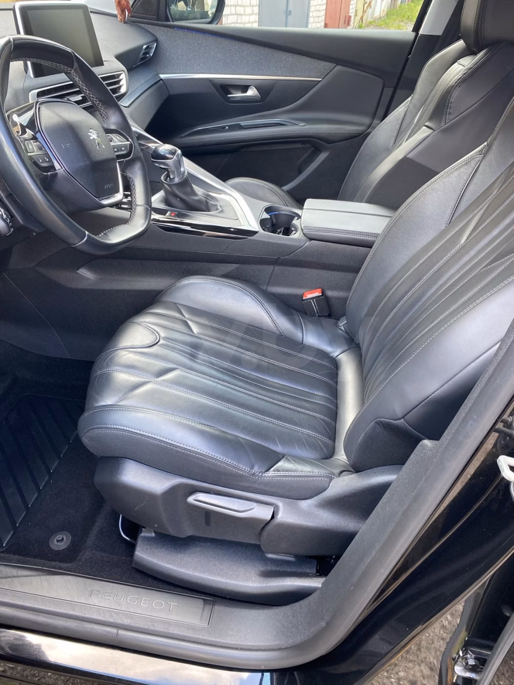 Peugeot 3008 фото 8