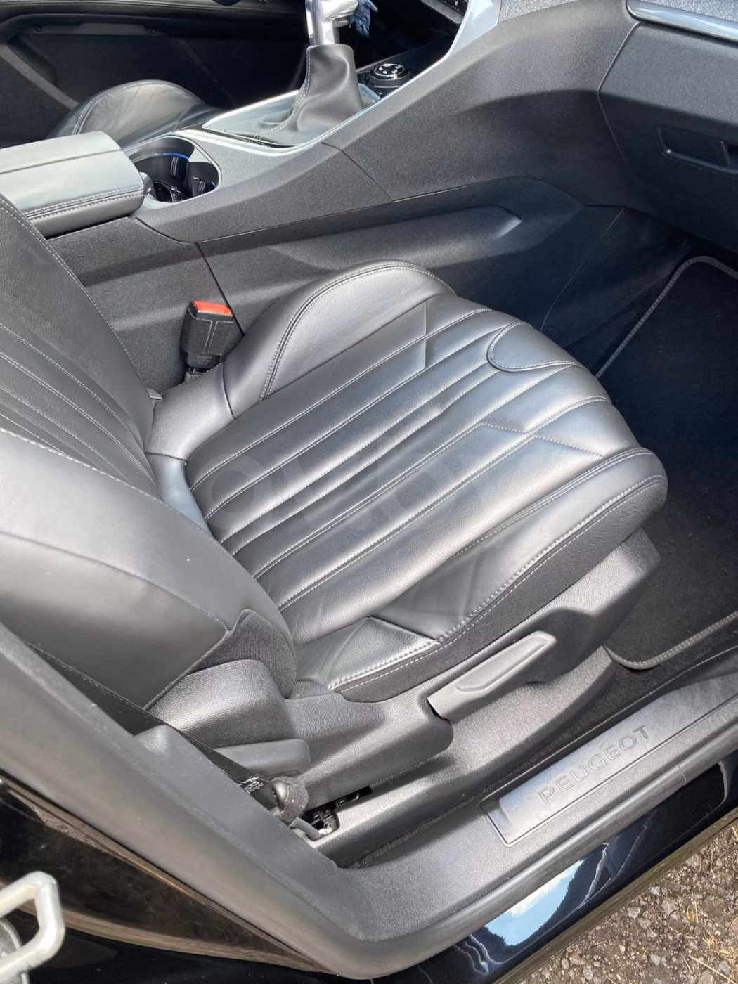 Peugeot 3008 фото 10