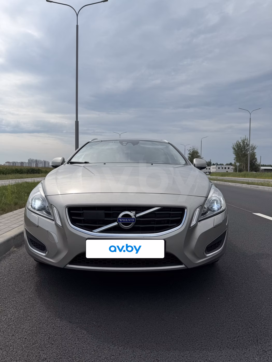 Volvo V60 фото 4