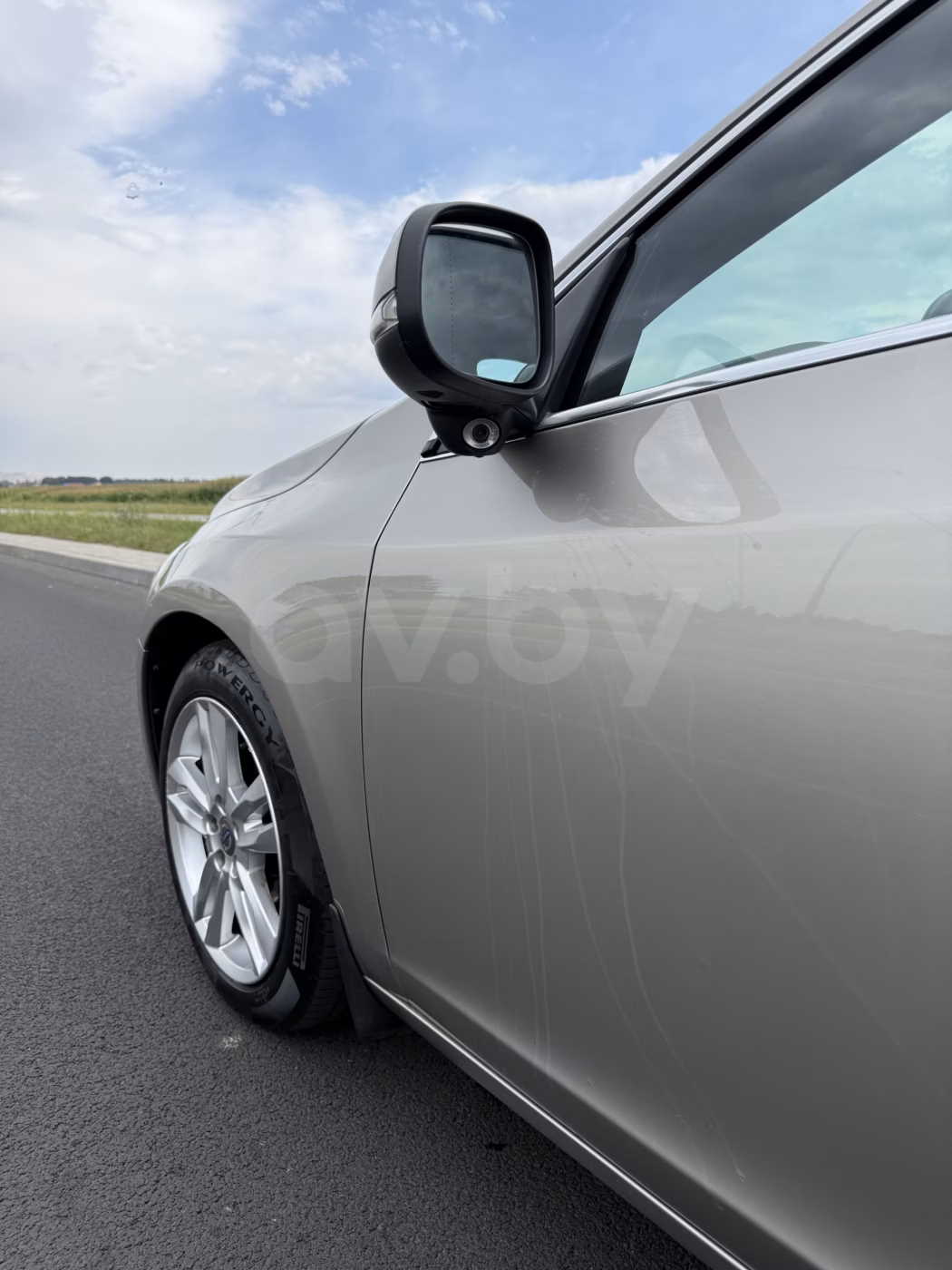 Volvo V60 фото 9