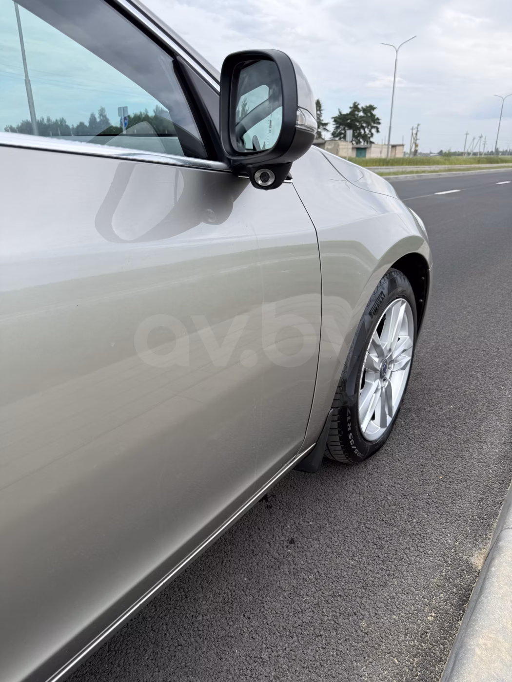 Volvo V60 фото 10