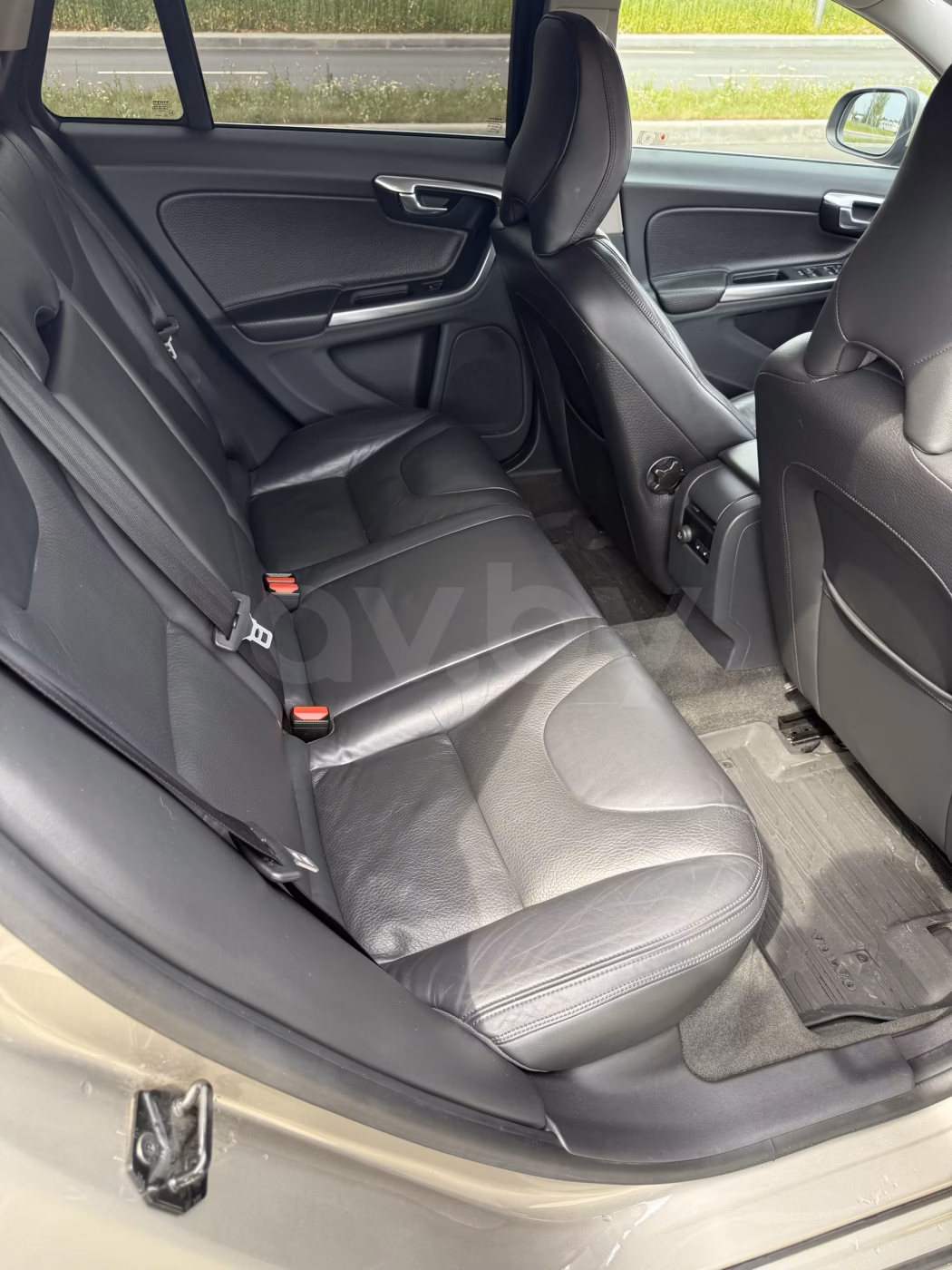 Volvo V60 фото 18