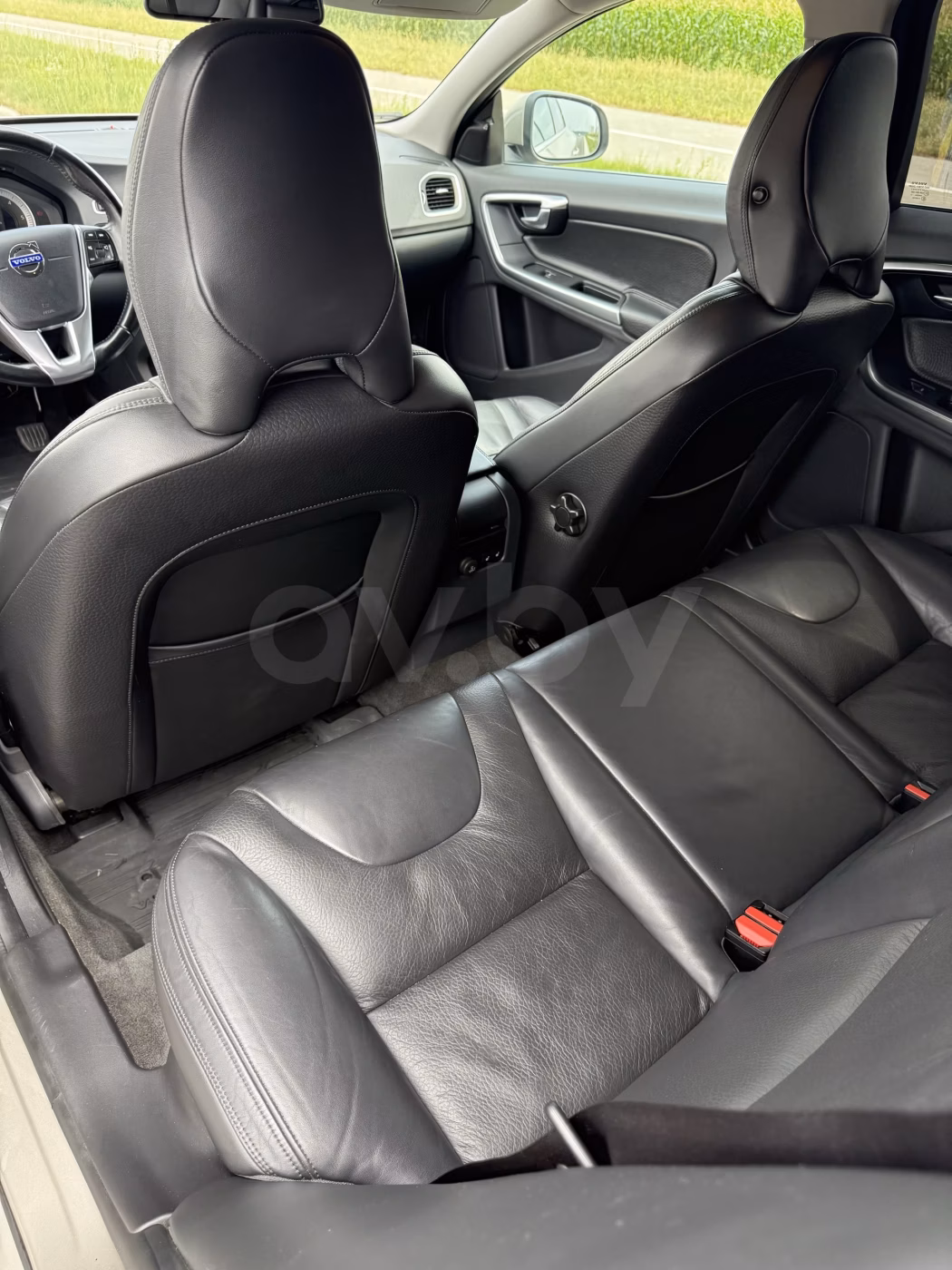 Volvo V60 фото 19