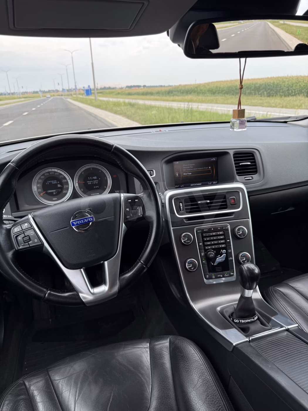 Volvo V60 фото 20