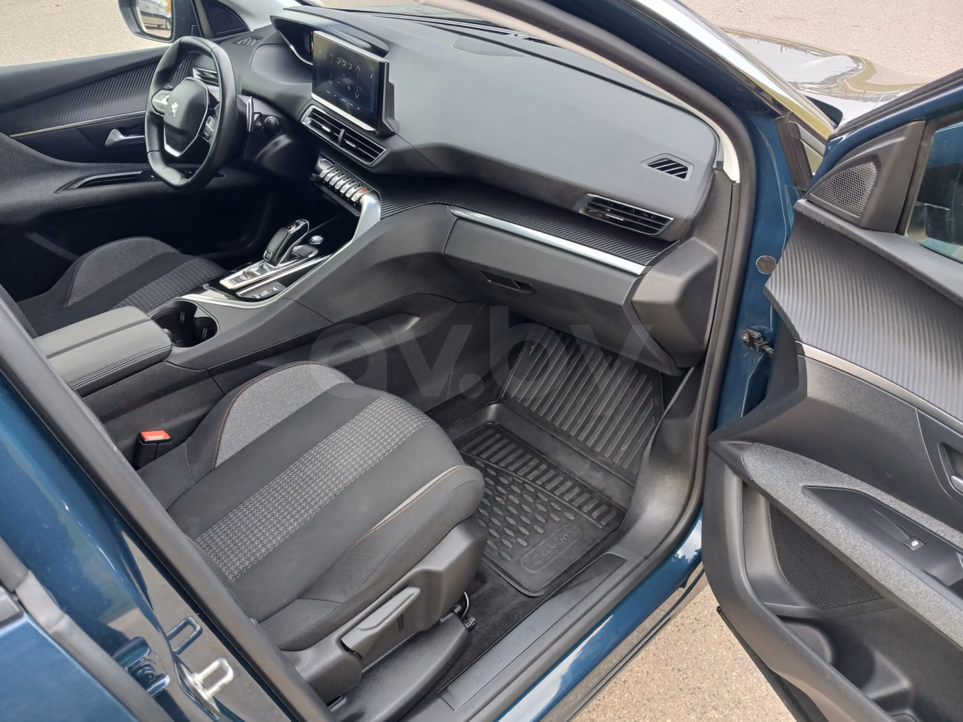 Peugeot 3008 фото 10