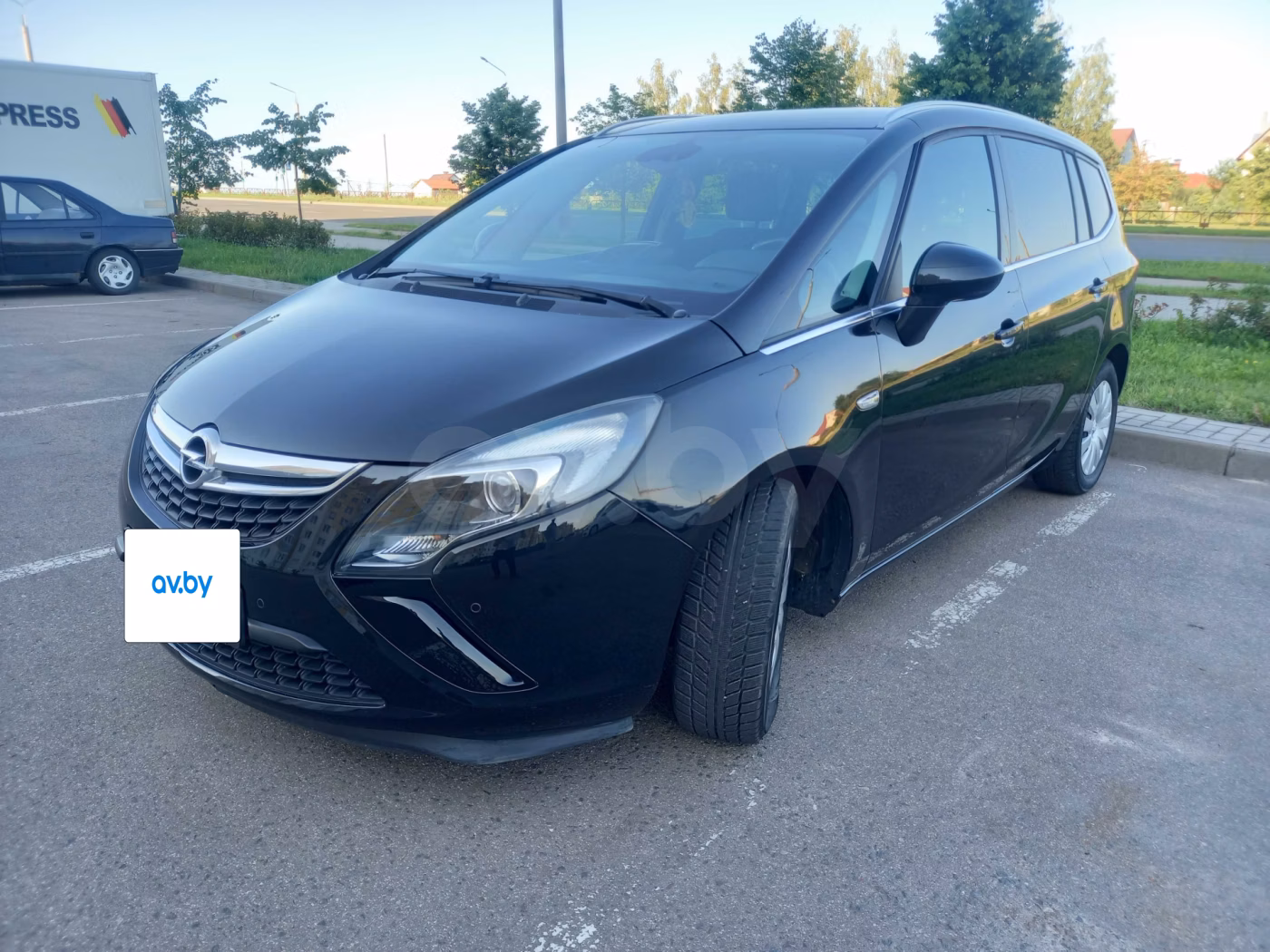 Opel Zafira фото 4