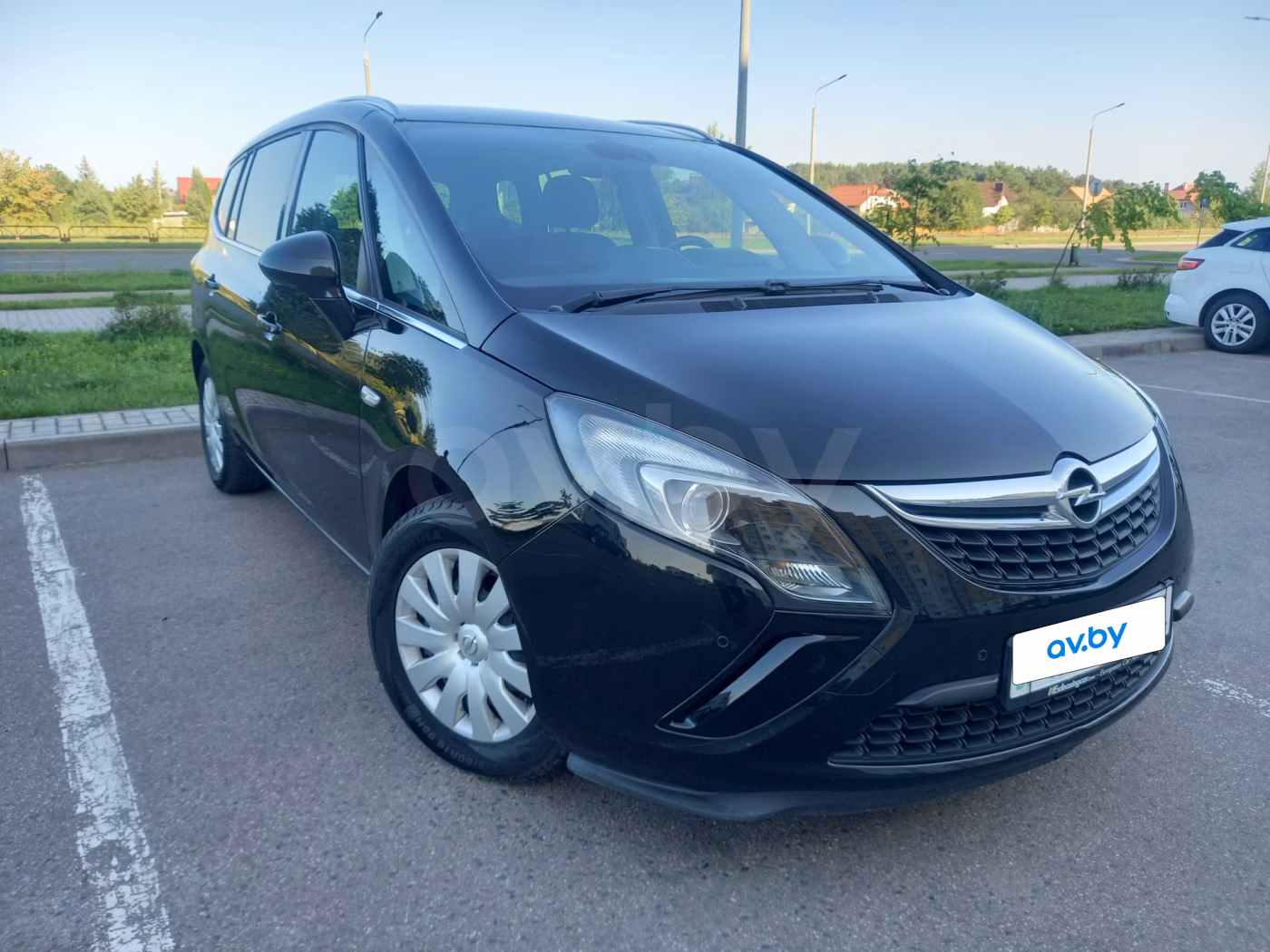 Opel Zafira фото 2