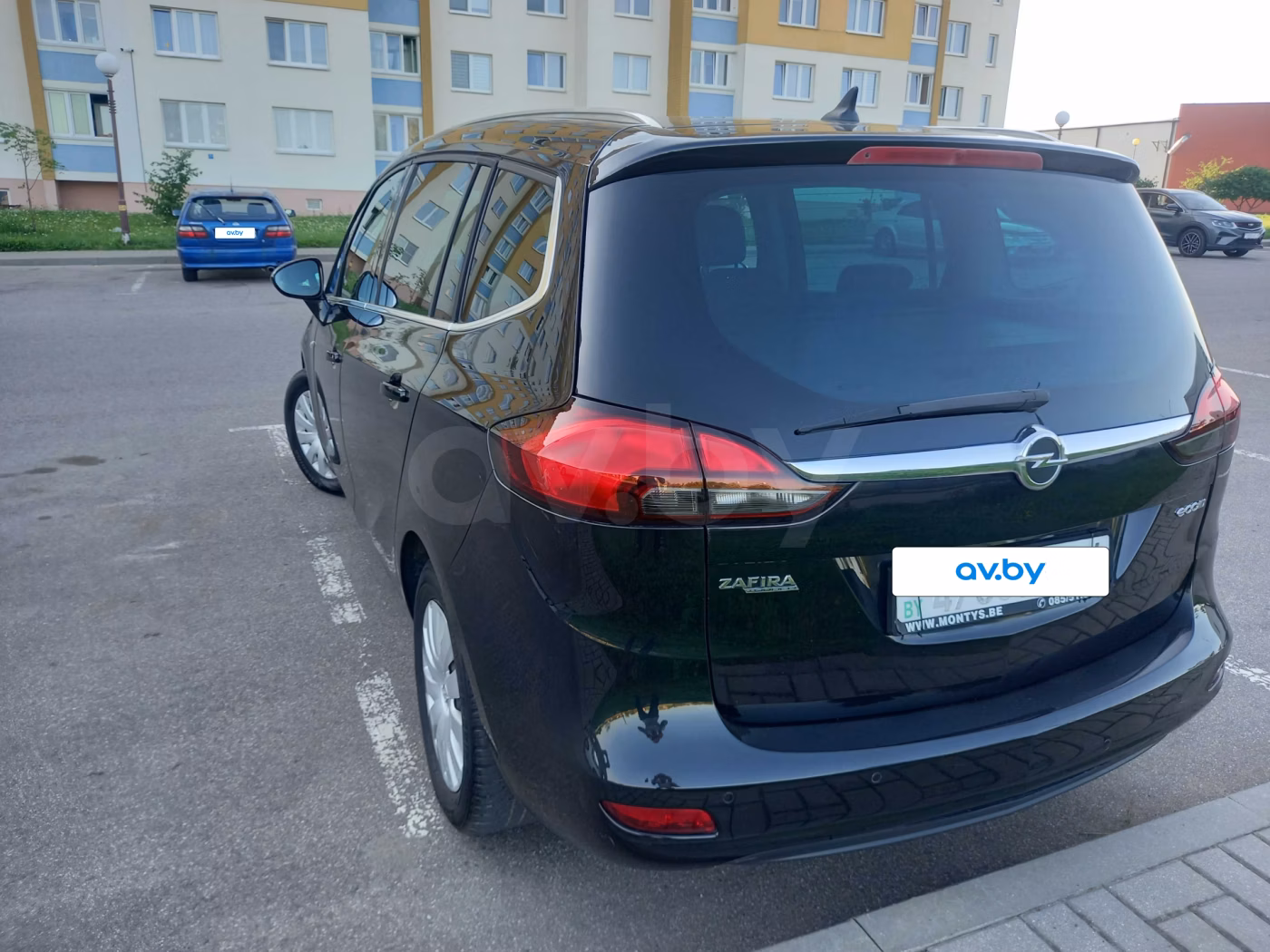 Opel Zafira фото 6