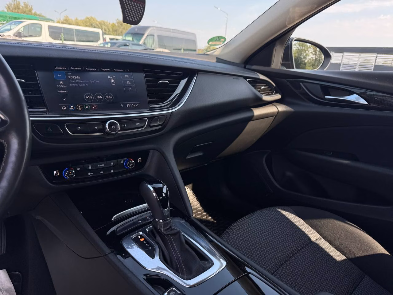 Opel Insignia фото 18