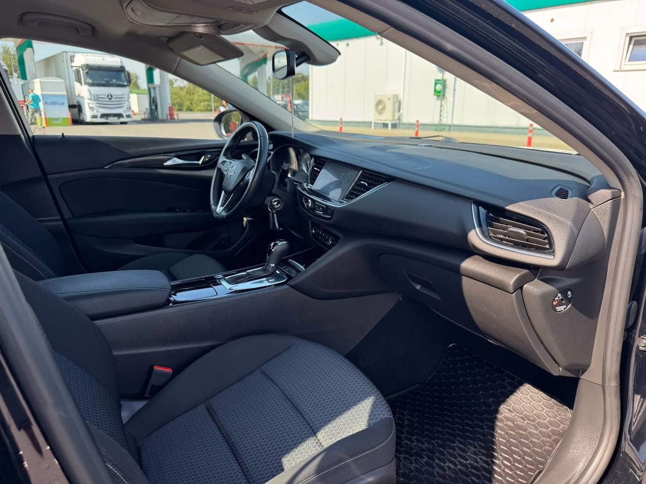 Opel Insignia фото 23