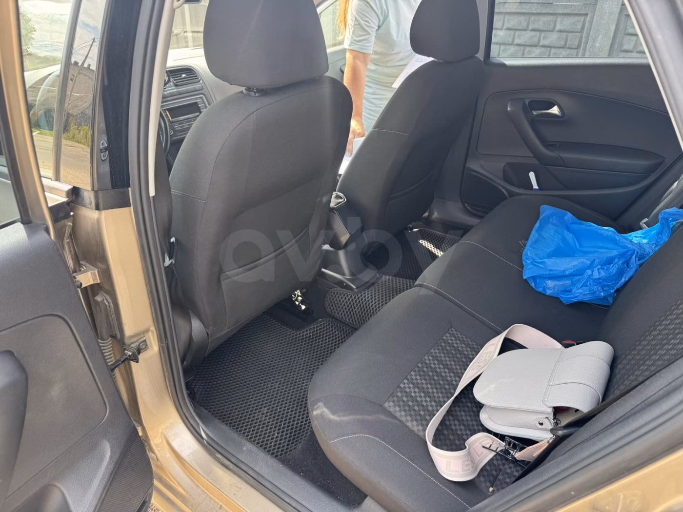 Volkswagen Polo Sedan фото 4