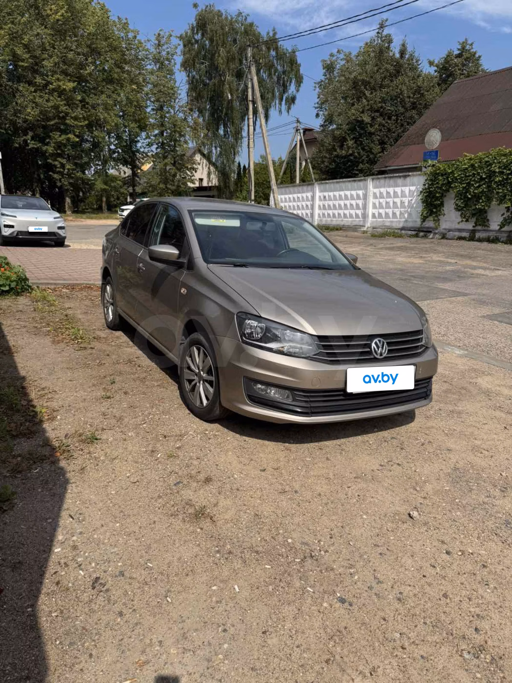 Volkswagen Polo Sedan фото 5