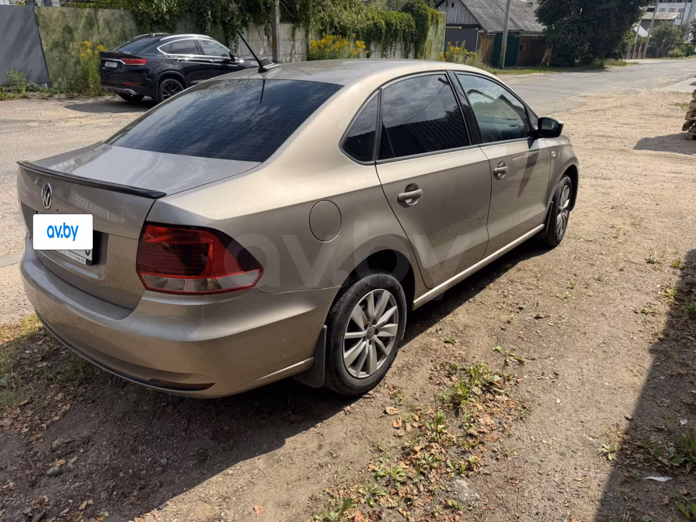 Volkswagen Polo Sedan фото 9