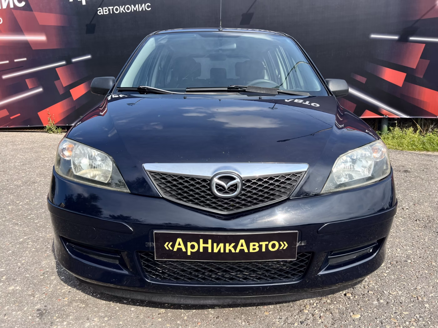 Mazda 2 фото 8