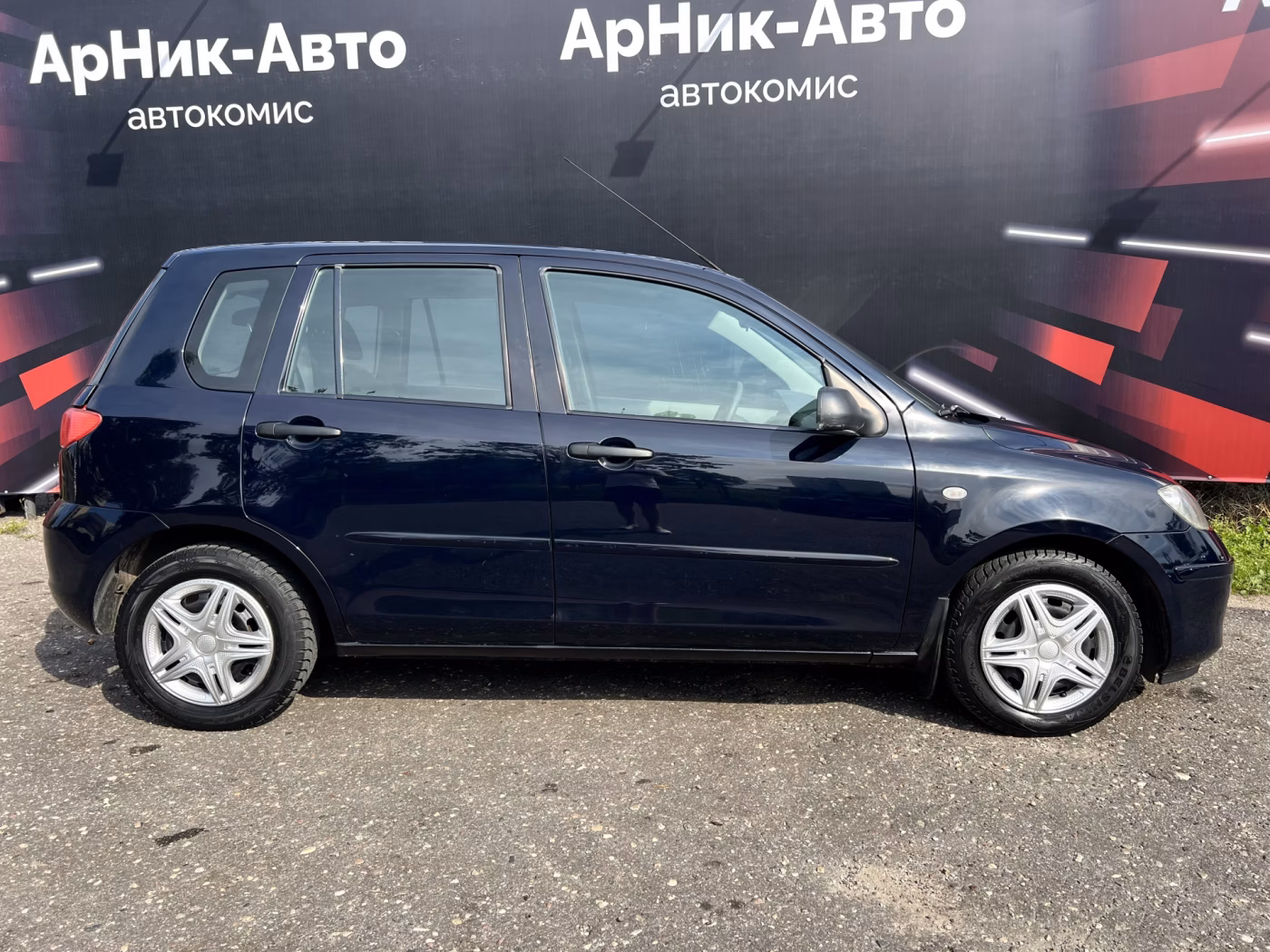 Mazda 2 фото 4