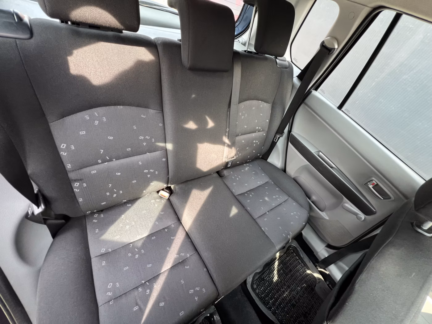 Mazda 2 фото 20