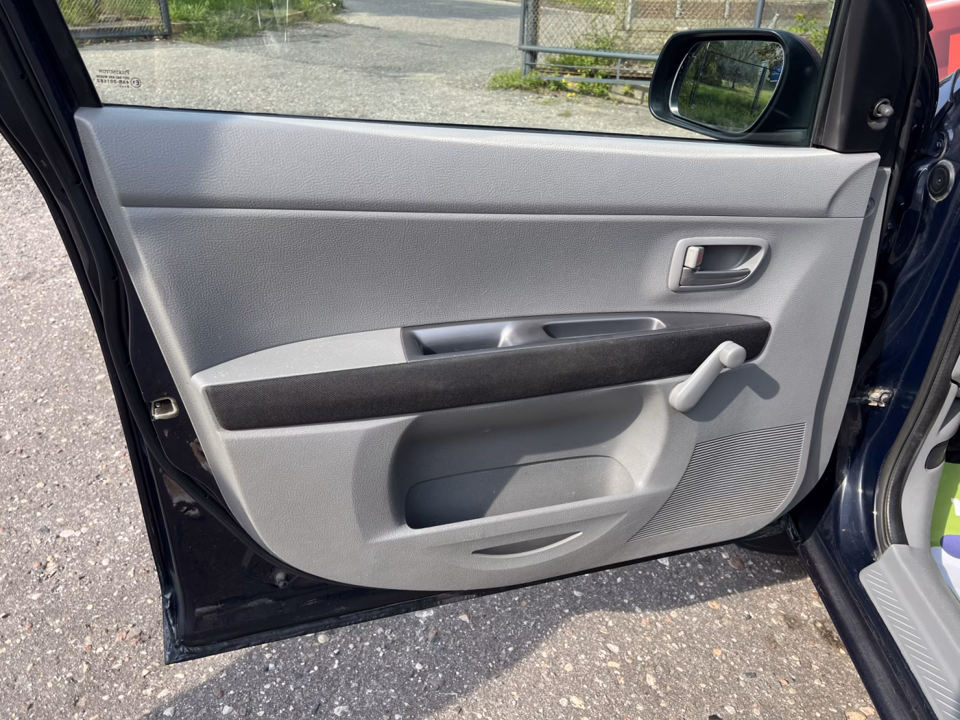 Mazda 2 фото 12