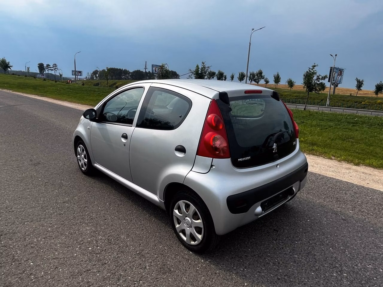 Peugeot 107 фото 5