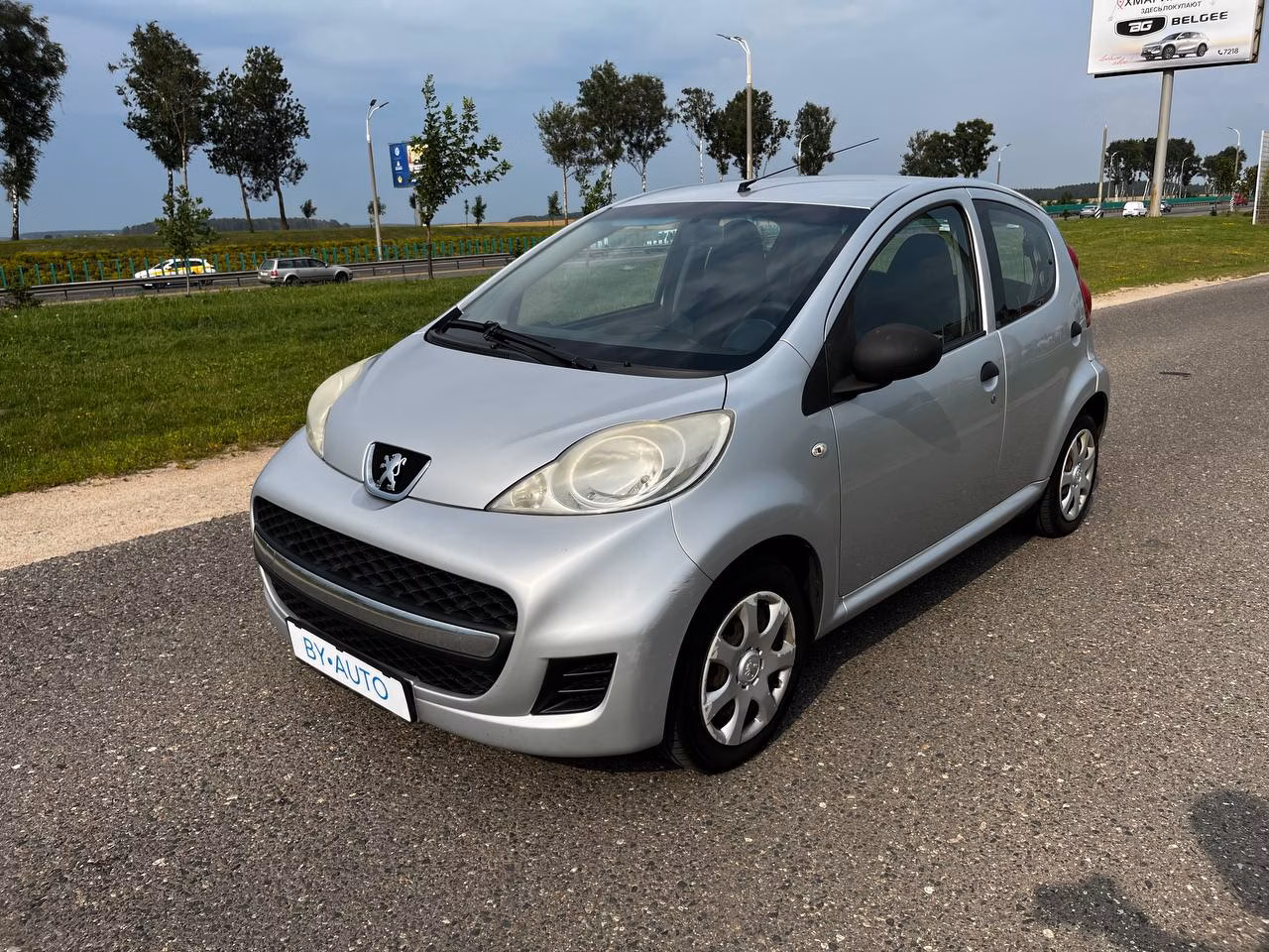 Peugeot 107 фото 7