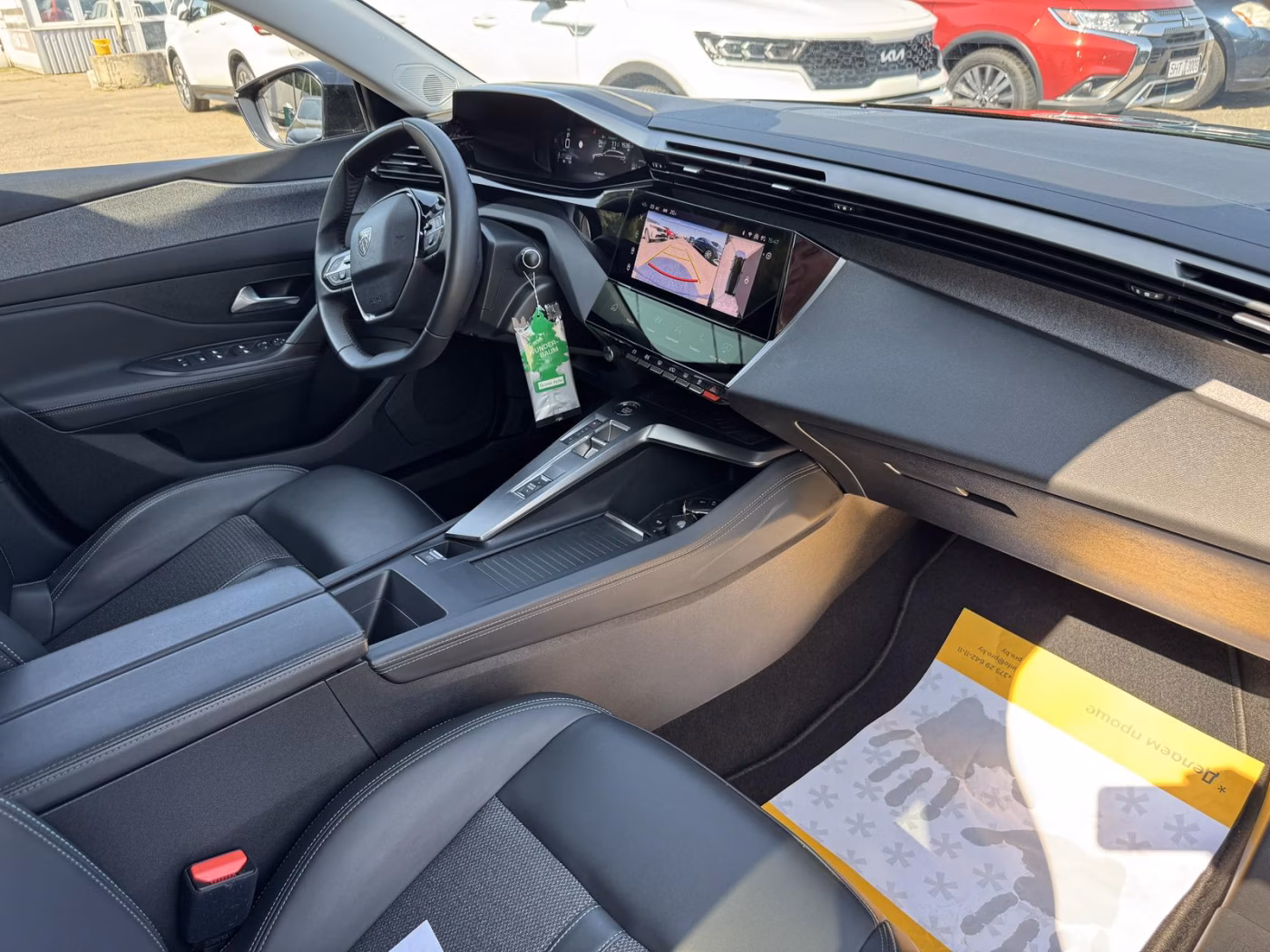 Peugeot 308 фото 12