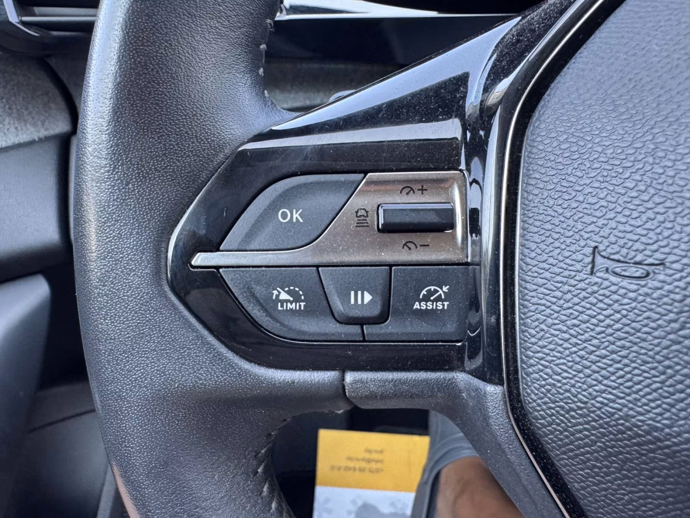 Peugeot 308 фото 15
