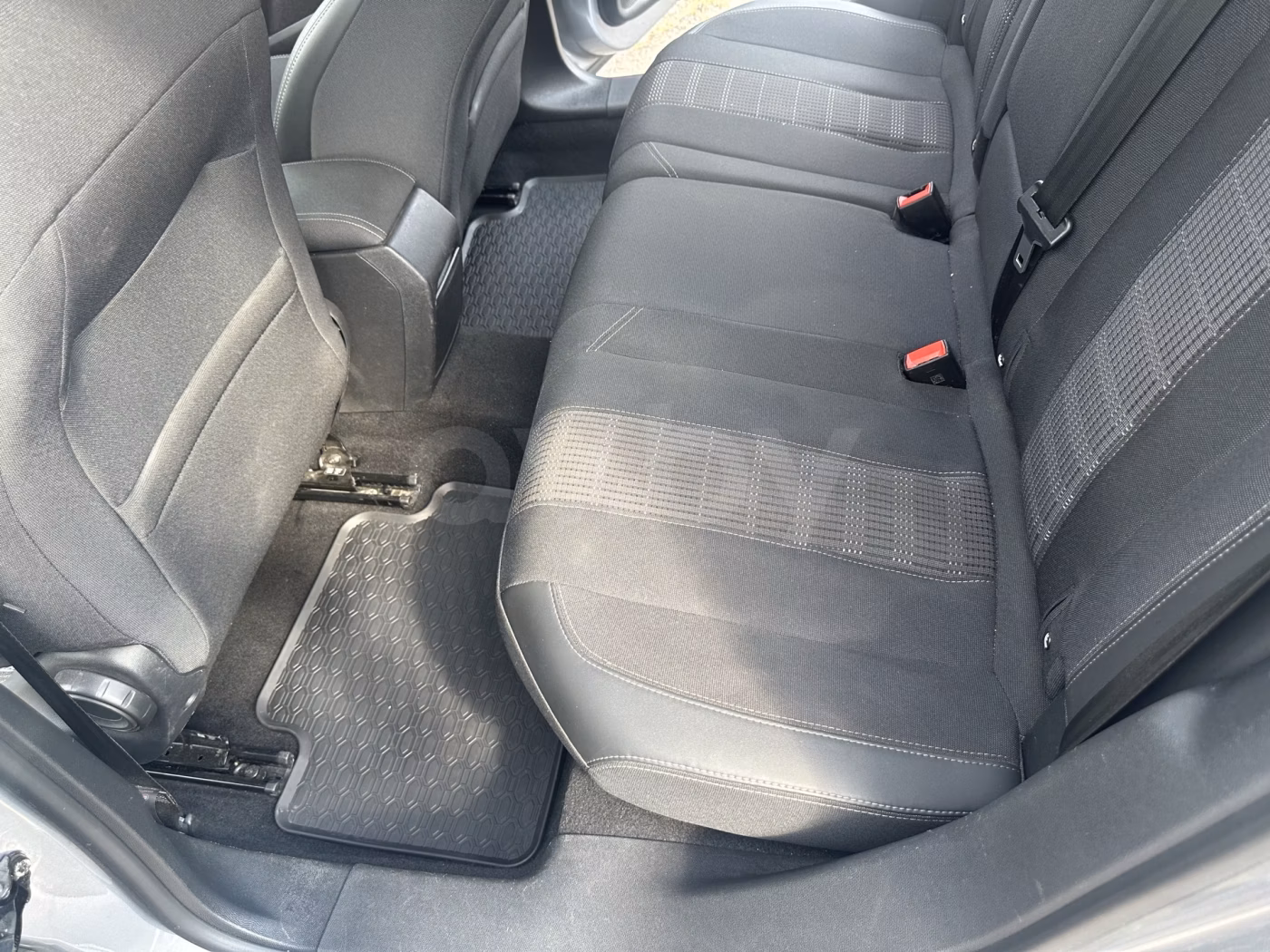 Peugeot 308 фото 5