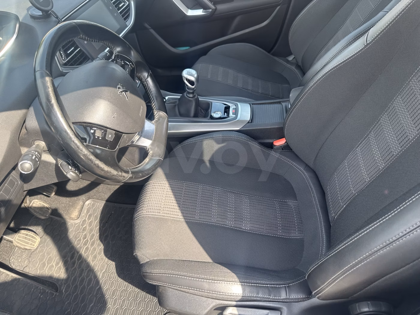 Peugeot 308 фото 7
