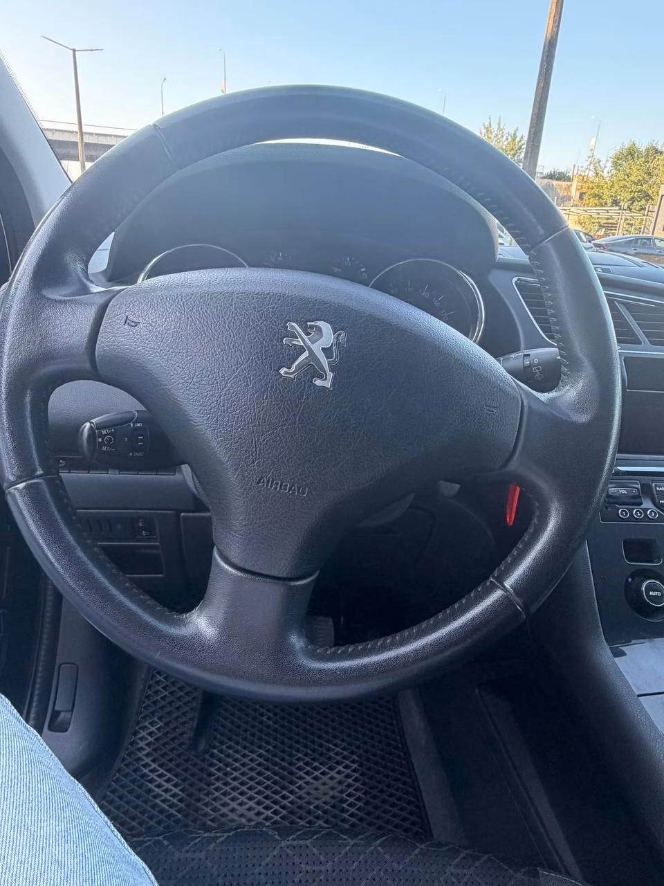 Peugeot 3008 фото 15
